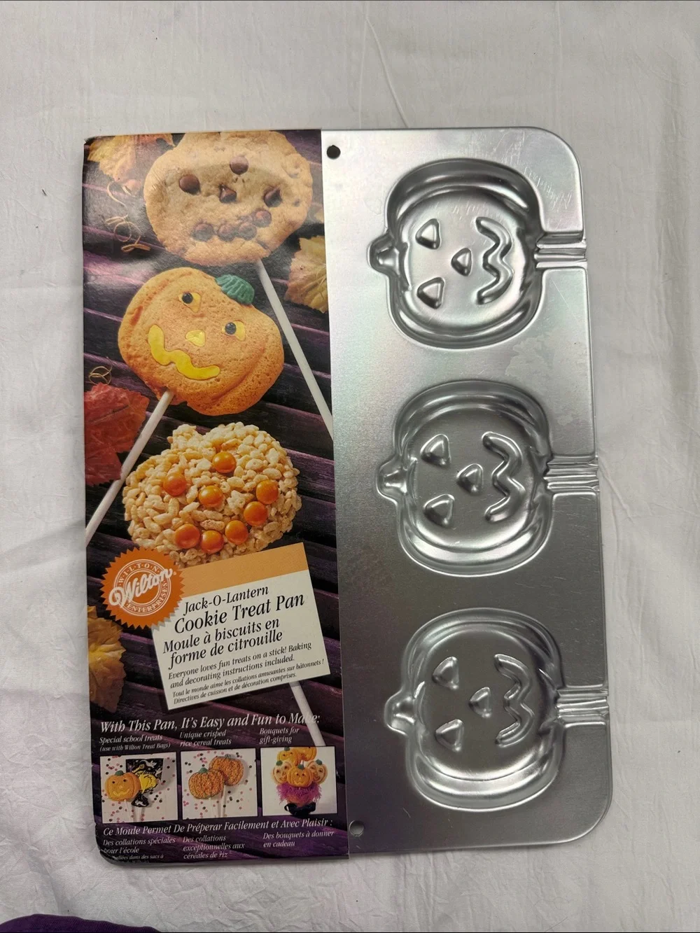 Wilton Jack-O'-Lantern pumpkin cookie treat pan
